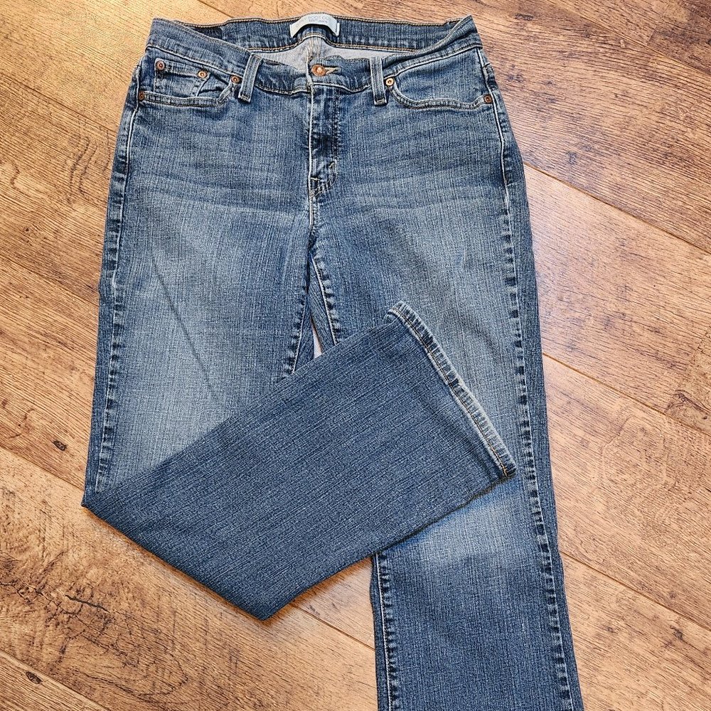 Levi's Women's Bootcut Jeans - Light/Medium Blue Wash